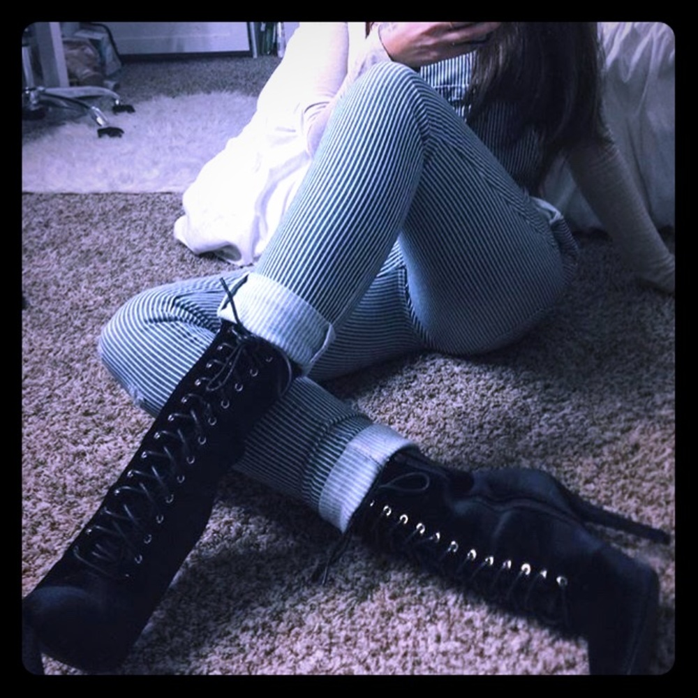 Public Desire Julissa Crushed Velvet Boots